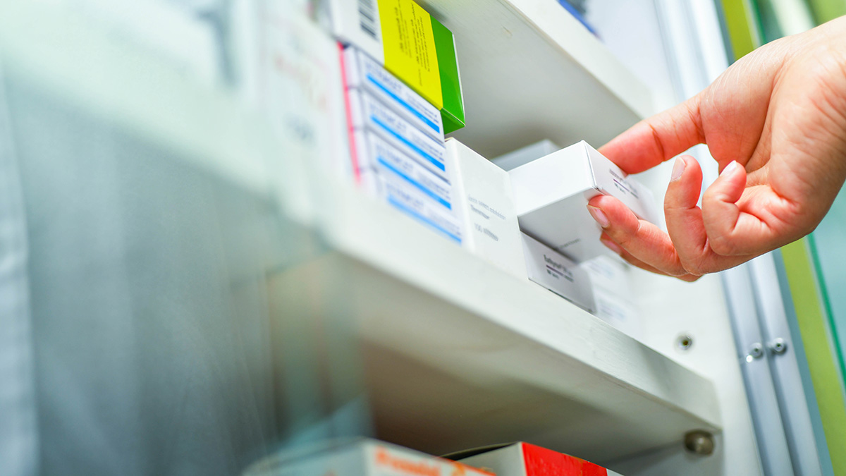 Силовики накрыли сеть аптек в Москве, где продавали контрафакт для похудения