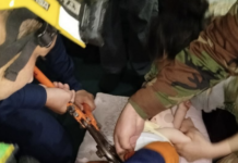 Спасательная операция завершилась успехом: мальчика освободили из стиральной машины c316cf50-6efe-4e7b-93cd-b20acd167f00-67d038cc