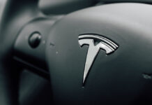 Tesla Cybertruck помогает пострадавшим в калифорнийской чрезвычайной ситуации 51218-AtlanticHighlandsnj-TheAllNewTeslaModel