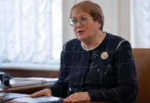 Свердловский омбудсмен представила губернатору стратегию защиты прав граждан 5b432a8f-caf7-4002-bce6-17be5814ba56-6807b913