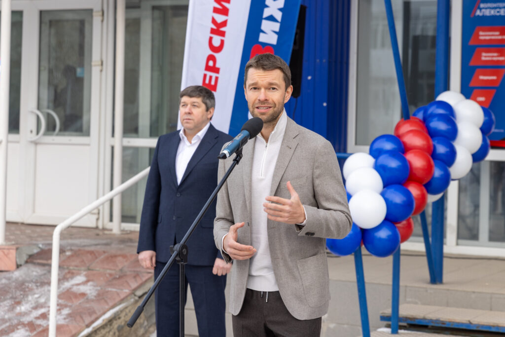 Алексей Вихарев расширяет границы волонтерской помощи