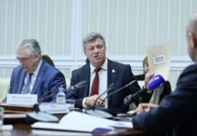 Трехсторонний альянс: как власть, профсоюзы и бизнес создают новую эру социального партнерства d54830cc-6eec-4203-8e8f-fe2ed8a84dcd-6801338d