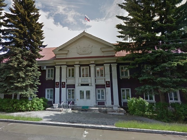 Депутаты проголосовали за самороспуск думы Ревды