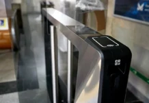 Денис Паслер и Владимир Путин обсудили развитие метро в Екатеринбурге и Свердловской области denis pasler i vladimir putin obsudili razvitie metro v ekaterinburge i sverdlovskoj oblasti-uralnovosti-ru-174301711500-0