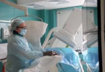 Спасение пациента с инфарктом и инсультом в Нижнем Тагиле силами медиков Свердловской области spasenie paczienta s infarktom i insultom v nizhnem tagile silami medikov sverdlovskoj oblasti-uralnovosti-ru-174308100100-0