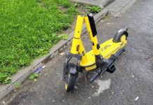 Свердловский областной суд утвердил справедливую компенсацию за инцидент с электросамокатом в Каменске-Уральском sverdlovskij oblastnoj sud utverdil spravedlivuyu kompensacziyu za inczident s elektrosamokatom v kamenskeuralskom-uralnovosti-ru-174228840300-0