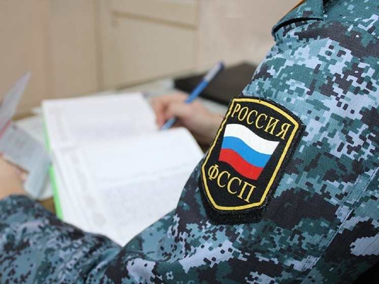 Свердловчанин прикрывался братом-близнецом, скрываясь от приставов