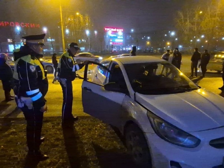 В Екатеринбурге водитель погиб в ДТП на улице Сыромолотова