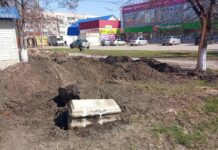 Катайск: надгробная плита 1901 года обрела новое место у храма katajsk nadgrobnaya plita 1901 goda obrela novoe mesto u hrama-uralnovosti-ru-174560201000-0