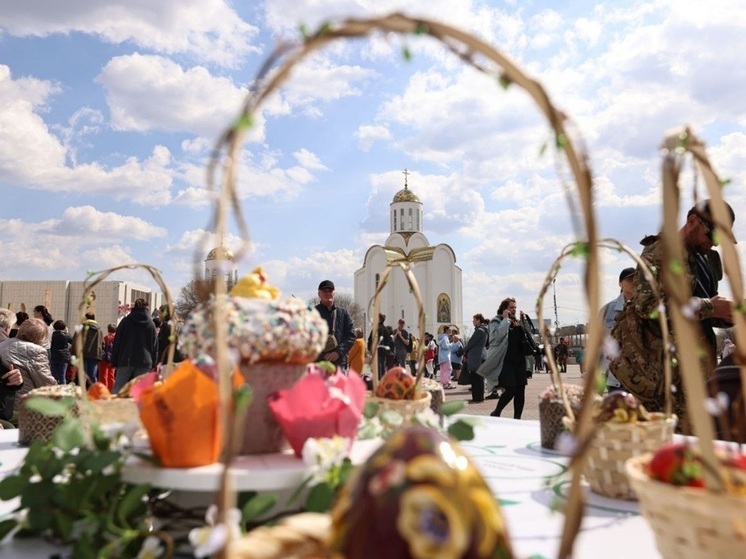 Сотни курганцев посетили фестиваль «Пасхальный перезвон»