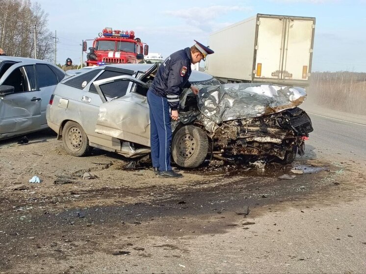 В столкновении двух машин возле Богдановича погибли оба водителя