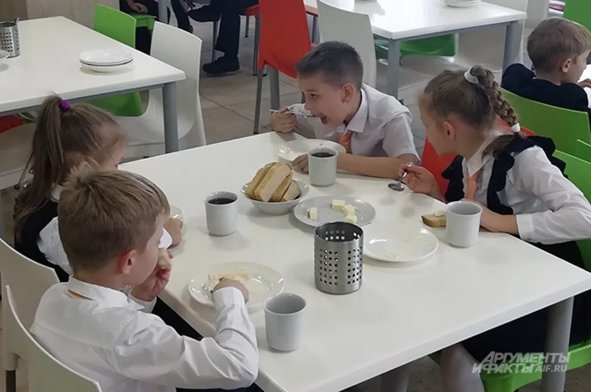 Россельхознадзор пресек нарушения ООО Каскад в школьном питании Екатеринбурга-0