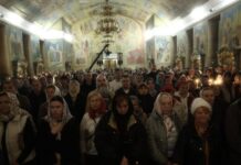 Свердловская область и Екатеринбург празднуют Пасху в Свято-Троицком соборе sverdlovskaya oblast i ekaterinburg prazdnuyut pashu v svyatotroiczkom sobore-uralnovosti-ru-174516157500-0