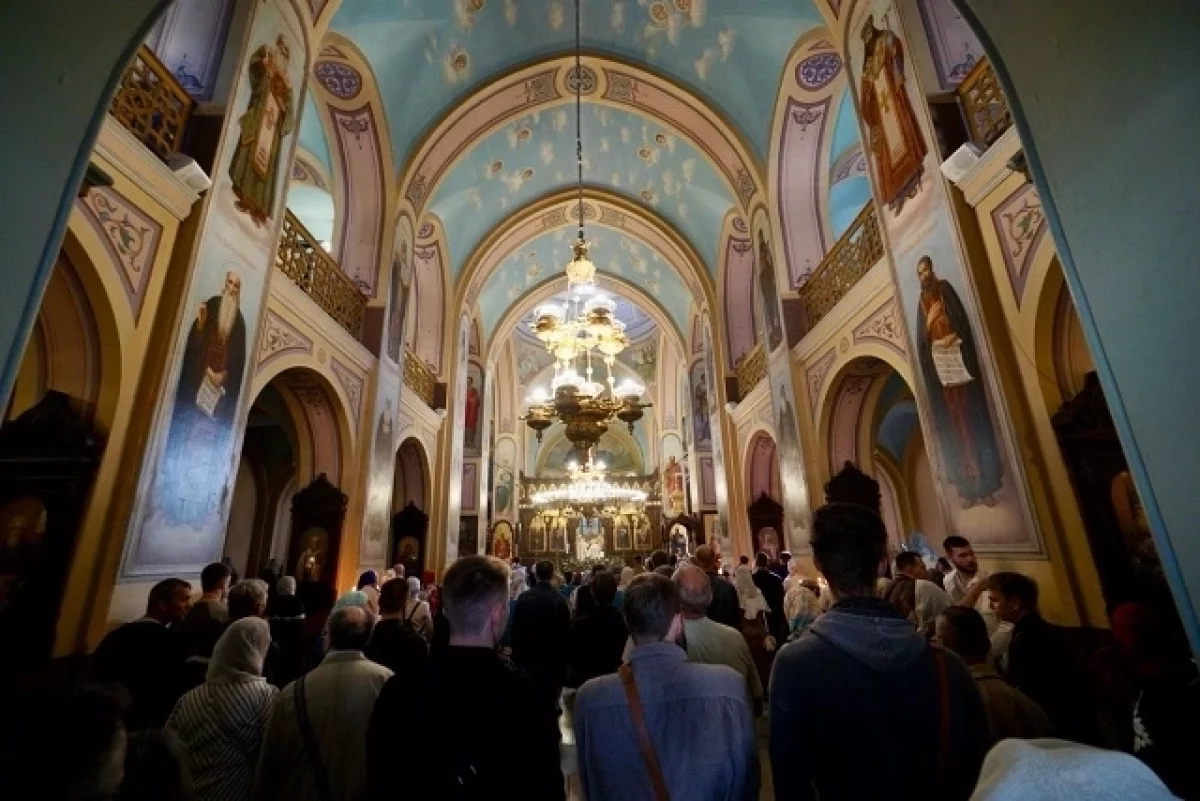 Торжественная служба в Свято-Троицком соборе Иерусалима с участием Фонда Святой Екатерины-0