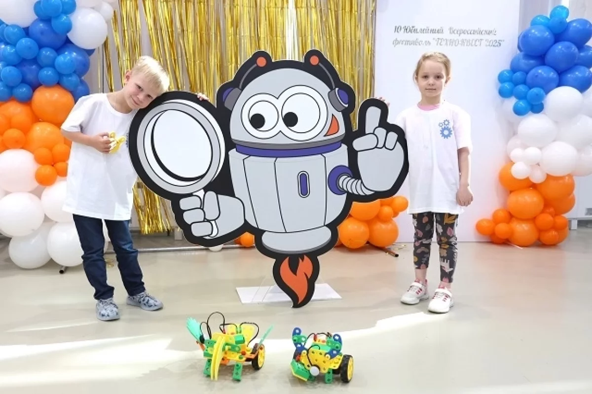 Юные изобретатели из Первоуральска покоряют мир инженерии на ТЕХНО-КВЕСТ-2025-0