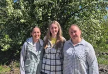 Дарья Хорева благодарит героев скорой помощи Каменска-Уральского за спасение darya horeva blagodarit geroev skoroj pomoshhi kamenskauralskogo za spasenie-uralnovosti-ru-174781403400-0