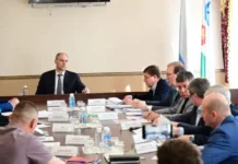 Денис Паслер и Алексей Рубцов обсудили перспективы ЖКХ Североуральска denis pasler i aleksej rubczov obsudili perspektivy zhkh severouralska-uralnovosti-ru-174807271700-0