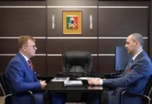 Денис Паслер поручил Кабцу сосредоточиться на ЖКХ и заводе в Первоуральске denis pasler poruchil kabczu sosredotochitsya na zhkh i zavode v pervouralske-uralnovosti-ru-174663311700-0