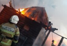 Геройская работа МЧС Свердловской области при ликвидации пожара в Алапаевске gerojskaya rabota mchs sverdlovskoj oblasti pri likvidaczii pozhara v alapaevske-uralnovosti-ru-174625847000-0