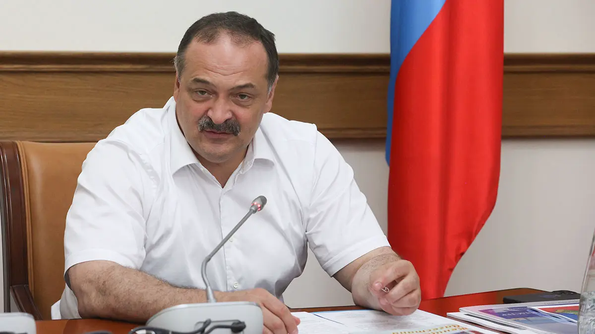 Глава Дагестана Меликов пошутил в ответ на выданный Украиной заочный приговор