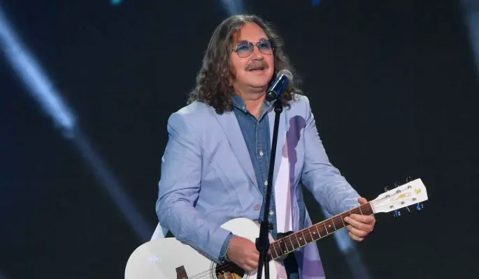 Николаев вывел в свет новую исполнительницу