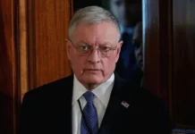 МИД Швейцарии о закулисных переговорах Путина, Трампа и Зеленского в Женеве mid shvejczarii o zakulisnyh peregovorah putina trampa i zelenskogo v zheneve-uralnovosti-ru-174836523300-0