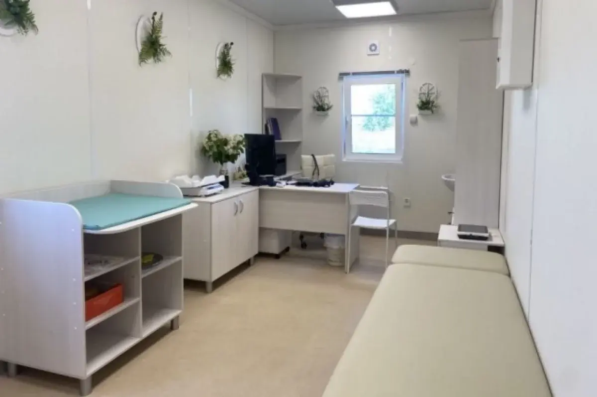 Открытие нового модульного ФАПа в Красном Яре улучшает здравоохранение Слободо-Туринского района-0