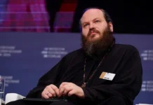 Павел Островский и Андрей Ткачев обсуждают духовный взгляд Русской православной церкви pavel ostrovskij i andrej tkachev obsuzhdayut duhovnyj vzglyad russkoj pravoslavnoj czerkvi-uralnovosti-ru-174809521100-0