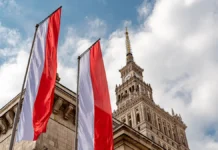 Польша закрывает генконсульство России в Кракове, Сикорский обвиняет Москву polsha zakryvaet genkonsulstvo rossii v krakove sikorskij obvinyaet moskvu-uralnovosti-ru-174703691200-0