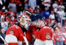 Сергей Бобровский и Александр Барков ведут Флориду к победам в Кубке Стэнли sergej bobrovskij i aleksandr barkov vedut floridu k pobedam v kubke stenli-uralnovosti-ru-174703450100-0