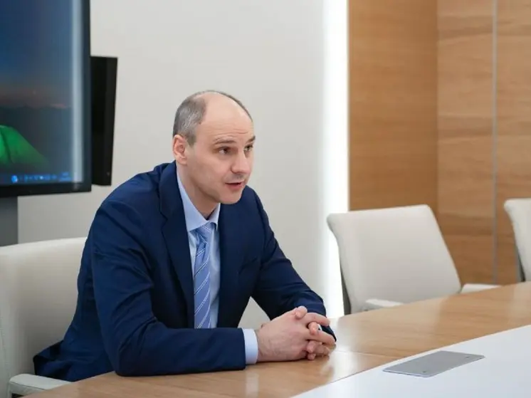 Сын-хоккеист Дениса Паслера вернулся из США в Екатеринбург