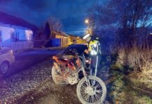 Усиление дорожной безопасности в Нижнем Тагиле с участием юных райдеров и Лады usilenie dorozhnoj bezopasnosti v nizhnem tagile s uchastiem yunyh rajderov i lady-uralnovosti-ru-174618911700-0