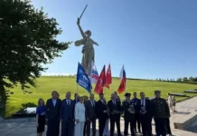 Вечный огонь продолжает свой путь памяти из Мамаева кургана в Свердловскую область vechnyj ogon prodolzhaet svoj put pamyati iz mamaeva kurgana v sverdlovskuyu oblast-uralnovosti-ru-174650077500-0