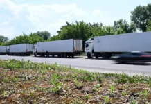 Александр Зорин и Владимир Мединский ожидают прибытия поездов с телами ВСУ aleksandr zorin i vladimir medinskij ozhidayut pribytiya poezdov s telami vsu-uralnovosti-ru-0