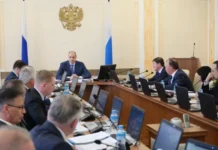 Денис Паслер подводит итоги преобразований в Серове, Ивделе и Новоуральске denis pasler podvodit itogi preobrazovanij v serove ivdele i novouralske-uralnovosti-ru-0