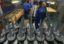 Калашников, Шойгу и Ланцет выступают против западных санкций России kalashnikov shojgu i lanczet vystupayut protiv zapadnyh sankczij rossii-uralnovosti-ru-0