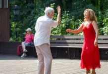 Летние активности для счастливой жизни в Москве включают танцы, спорт и экскурсии letnie aktivnosti dlya schastlivoj zhizni v moskve vklyuchayut tanczy sport i ekskursii-uralnovosti-ru-174887854800-0