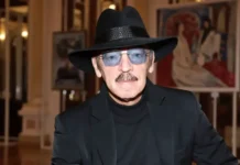 mihail boyarskij prohodit obsledovanie v bolnicze na fone novostej teatra-uralnovosti-ru-0