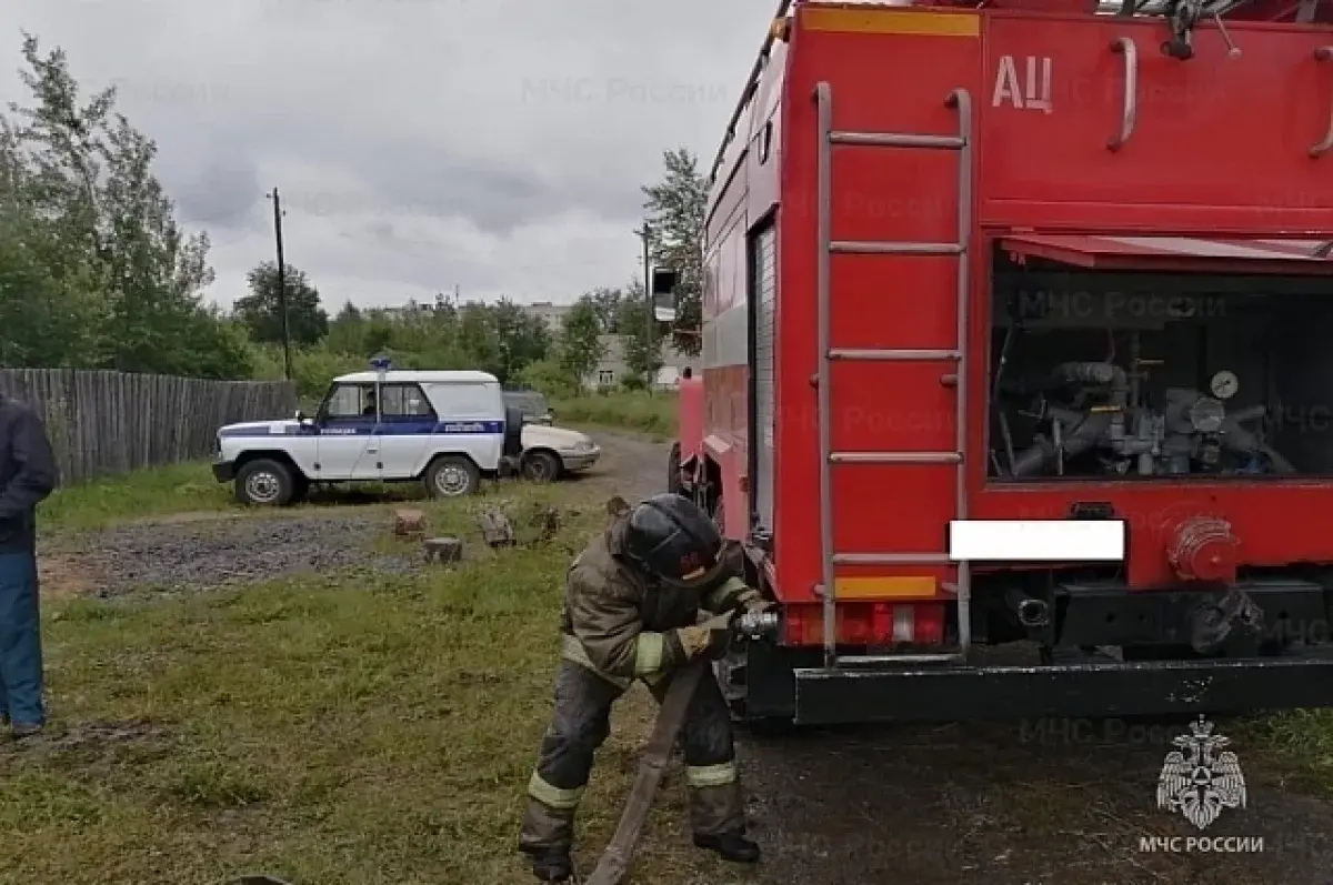 Спасатели ГУ МЧС по Свердловской области проявили быстрые и успешные действия-0