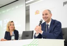 Денис Паслер: Расширение северного полукольца ЕКАД и обновление парка общественного транспорта. dp_uralnovosti