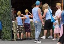 95-летие легендарных ВДВ отметили грандиозным праздником у Музея Победы 95letie legendarnyh vdv otmetili grandioznym prazdnikom u muzeya pobedy-uralnovosti-ru-0