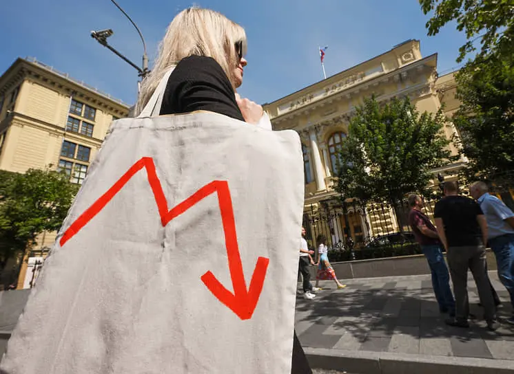 Игорь Сечин утверждает, что мягкая политика ЦБ и рост тарифов содействуют развитию-0