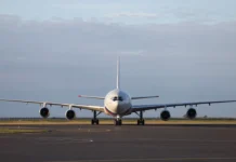 Ил-96 России уже в воздухе, Ушаков везет делегацию Путина на Аляску il96 rossii uzhe v vozduhe ushakov vezet delegacziyu putina na alyasku-uralnovosti-ru-0