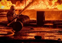 Россия атакует нефтебазу SOCAR в Одесской области, готов ли ответ Азербайджана? rossiya atakuet neftebazu v odesskoj oblasti gotov li otvet azerbajdzhana-uralnovosti-ru-0