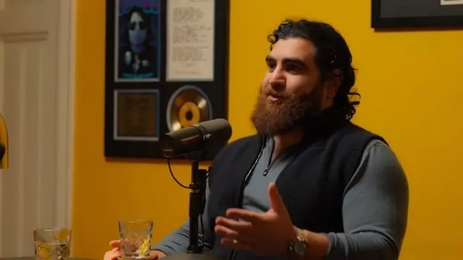 За день до задержания Маркарян опубликовал видео с Красной площади, хотя несколько лет назад покинул Россию | Источник: arsenmarkaryan / Instagram (деятельность запрещена в России)