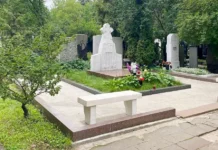 vosstanovlenie pamyatnikov na novodevichem kladbishhe s uchastiem konstantina stanislavskogo sergeya vavilova i drugih izvestnyh imen moskvy-uralnovosti-ru-0