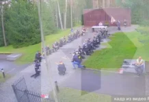 Всепольская молодежь и Тамара Карасева обсуждают инцидент у мемориала Медное vsepolskaya molodezh i tamara karaseva obsuzhdayut inczident u memoriala mednoe-uralnovosti-ru-0