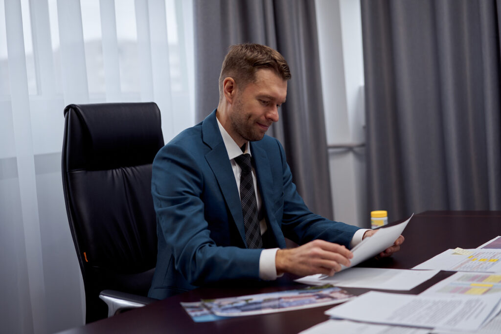 Алексей Вихарев спасает память о павших бойцах