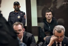 Артем Чекалин и Валерия Чекалина обсуждают вопросы проекта Lerchek fit artem chekalin i valeriya chekalina obsuzhdayut voprosy proekta -uralnovosti-ru-0