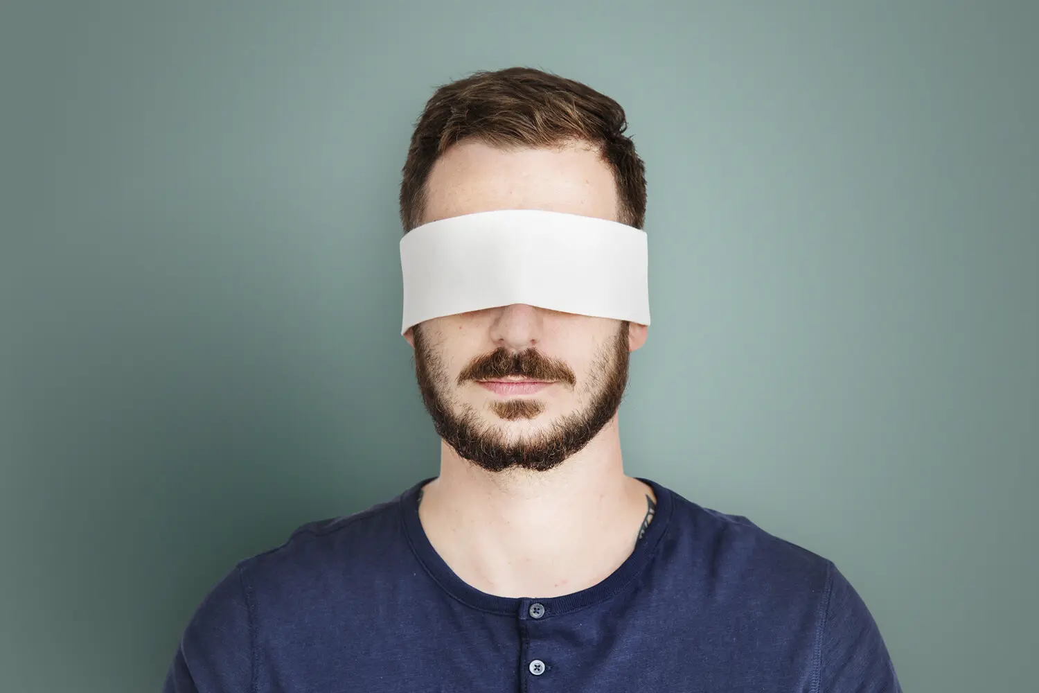 Каледонский университет определил связь фиброза легких и риска потери зрения-0